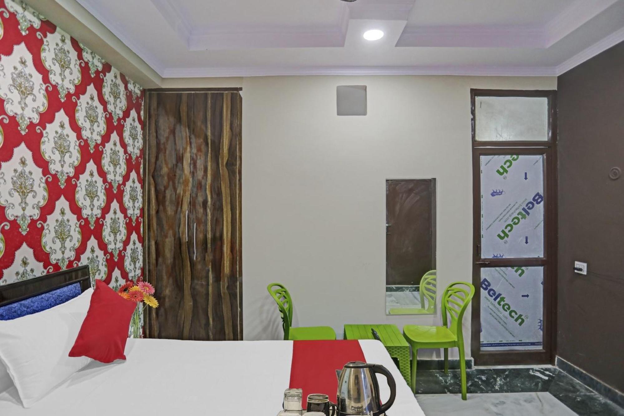 Super Hotel O Metro Inn Near Worlds Of Wonder Kalkaji Devi Exterior photo